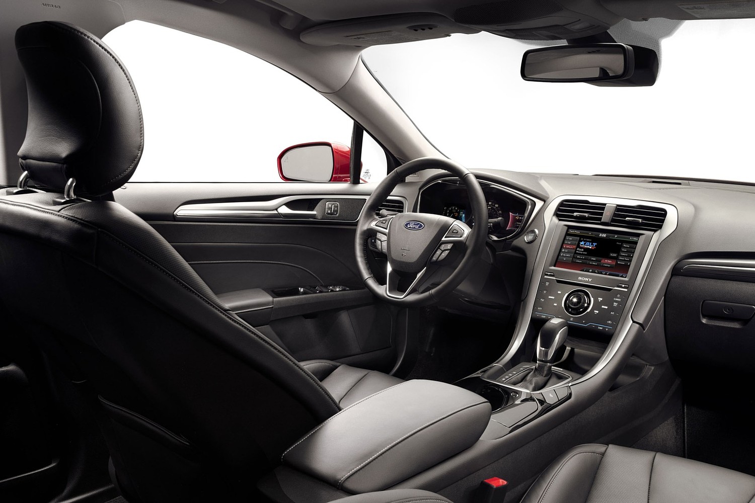 Ford Fusion SE Sedan Interior (2013 model year shown)