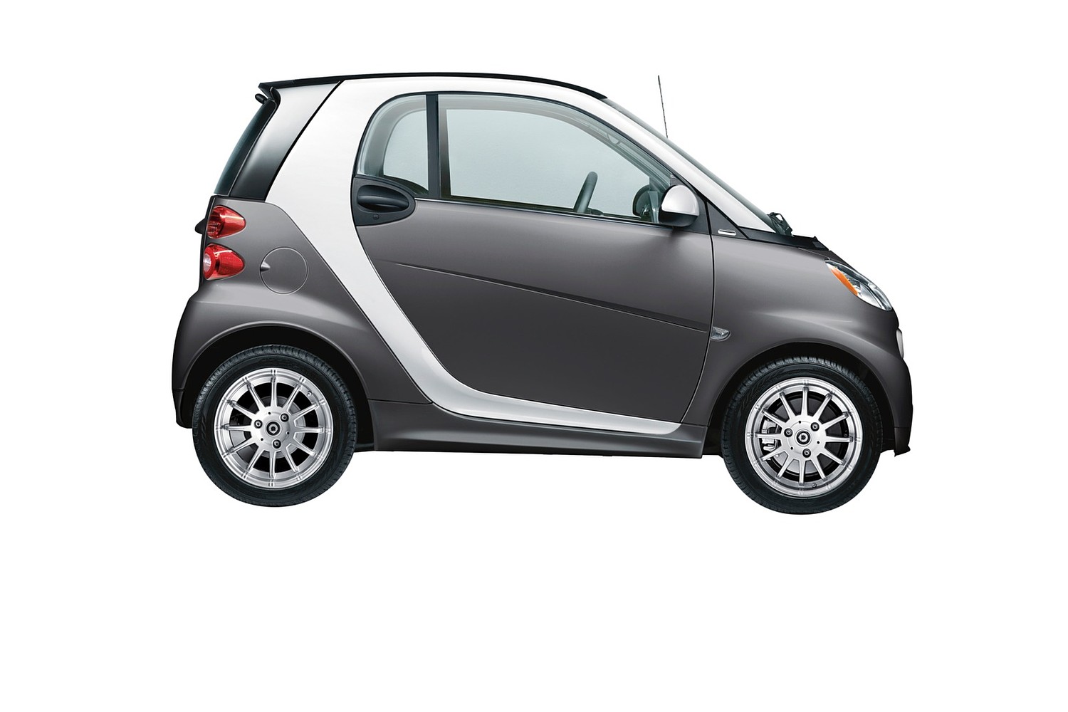 smart fortwo passion coupe 2dr Hatchback Exterior (2013 model year shown)