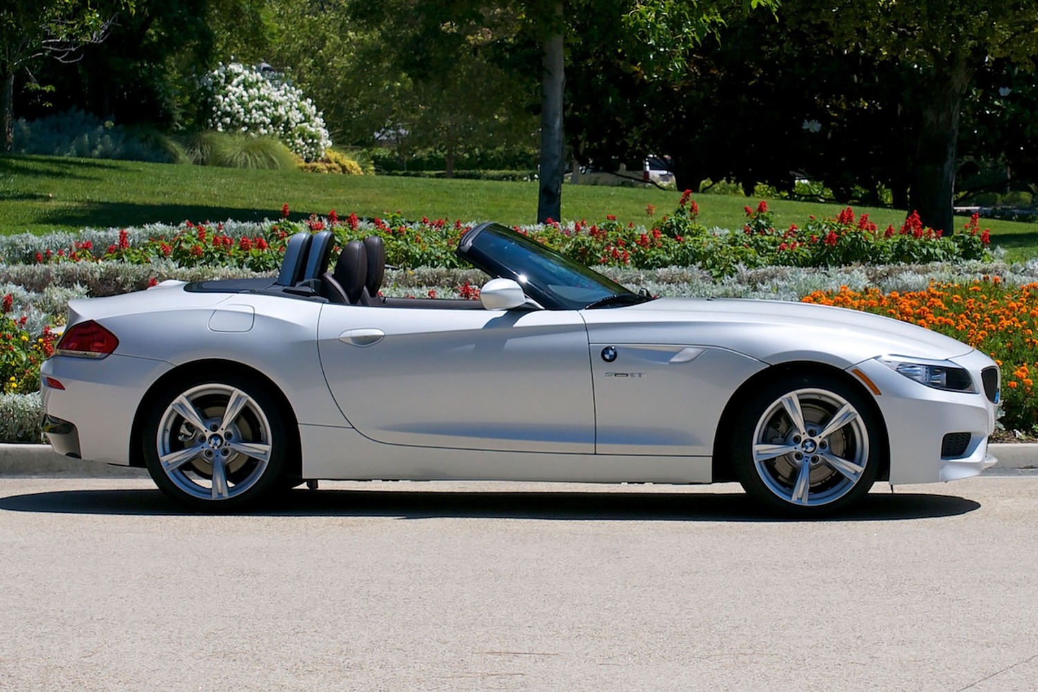 BMW Z4 sDrive28i Convertible Exterior (2012 model year shown)
