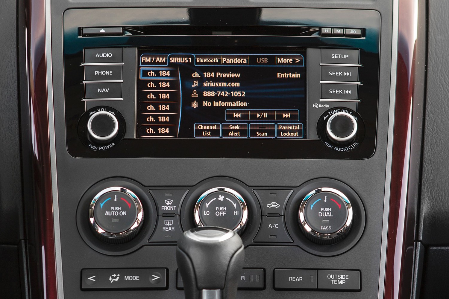 Mazda CX-9 Grand Touring 4dr SUV Center Console (2013 model year shown)