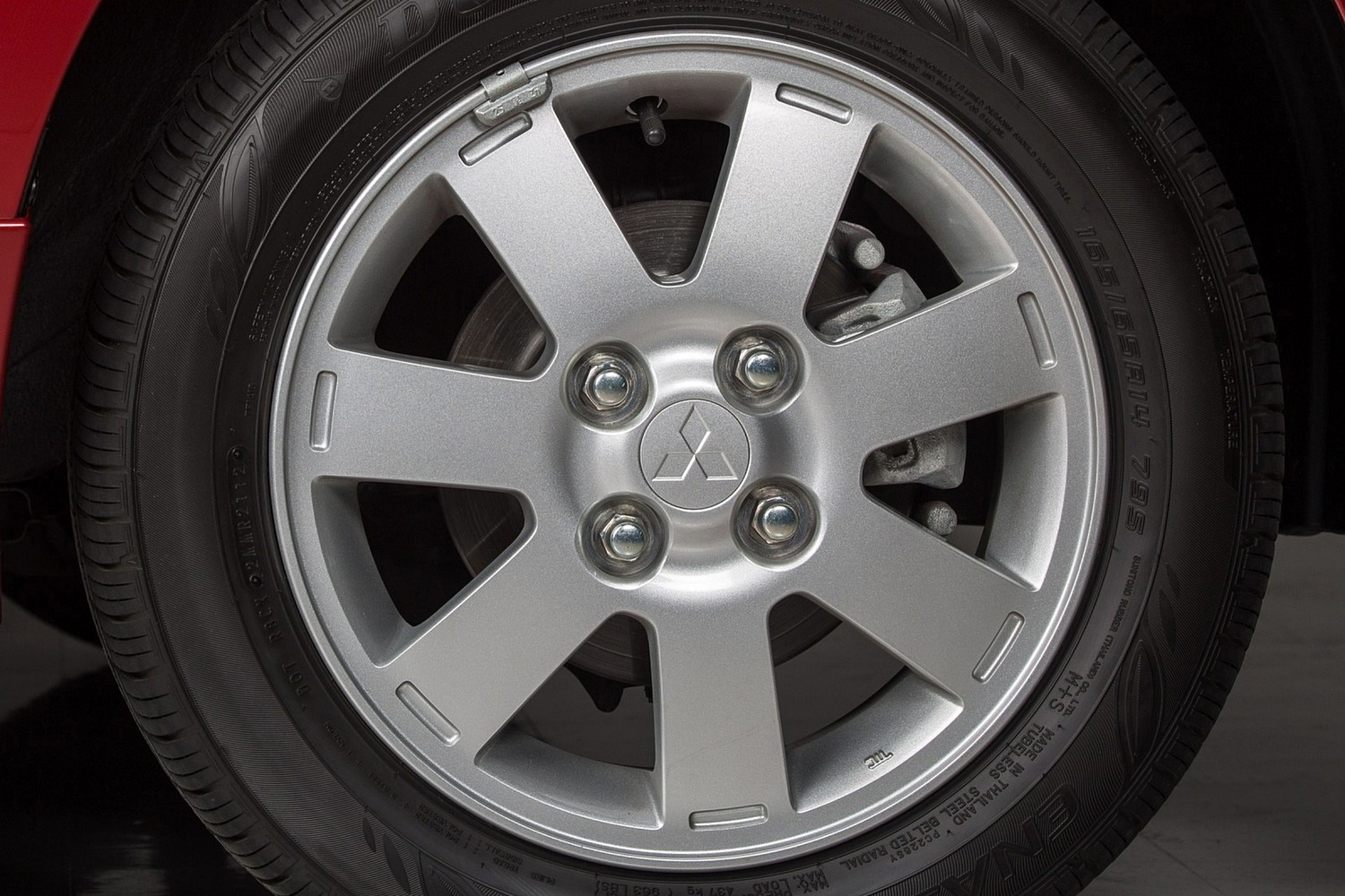 Mitsubishi Mirage ES 4dr Hatchback Wheel (2014 model year shown)