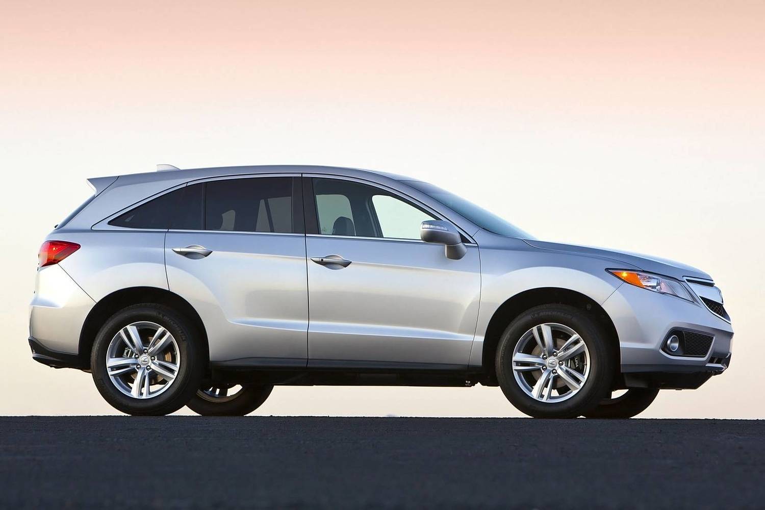 Acura RDX 4dr SUV Exterior (2014 model year shown)