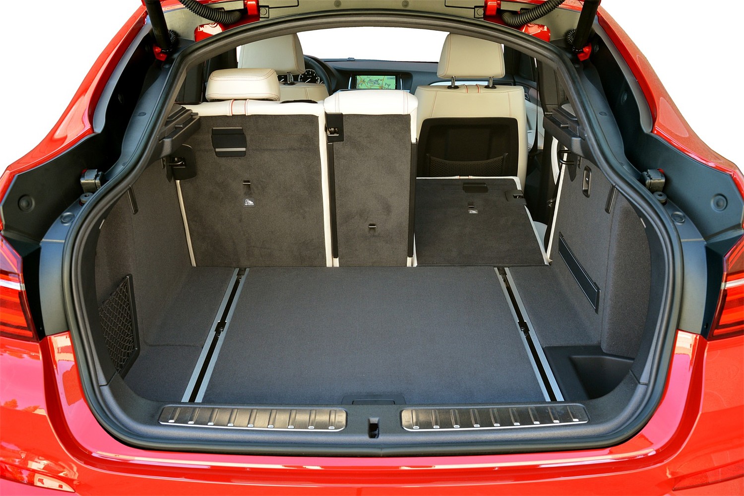 BMW X4 xDrive35i 4dr SUV Interior (2015 model year shown)