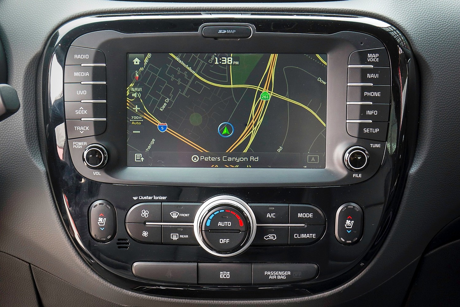 Kia Soul ! Wagon Navigation System Shown (2014 model year shown)