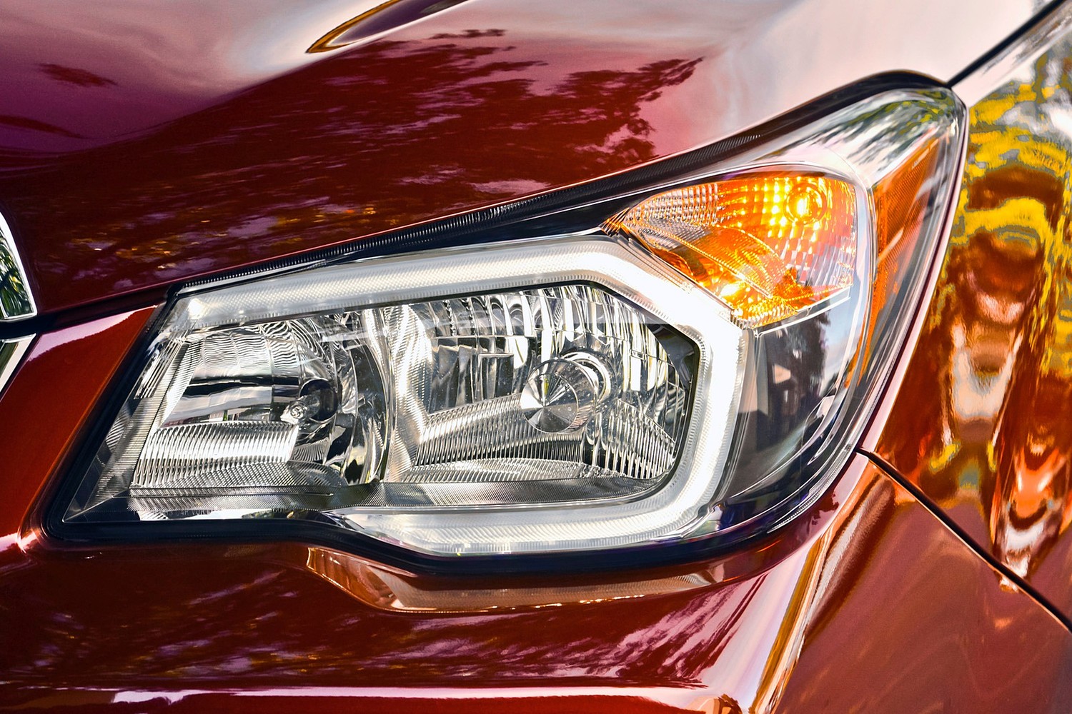 Subaru Forester 2.0XT Touring 4dr SUV Headlamp Detail (2015 model year shown)