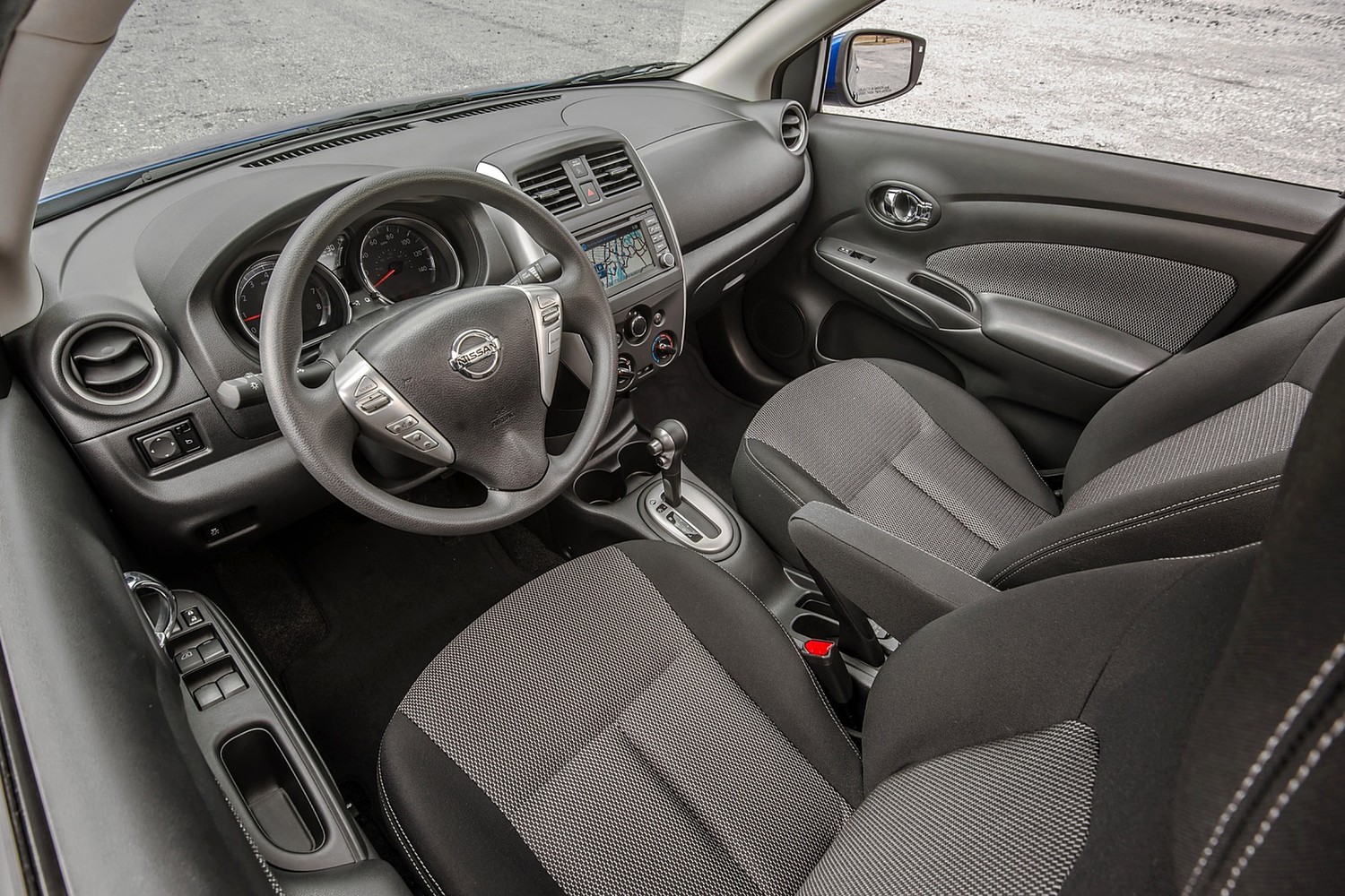 Nissan Versa 1.6 SL Sedan Interior (2015 model year shown)