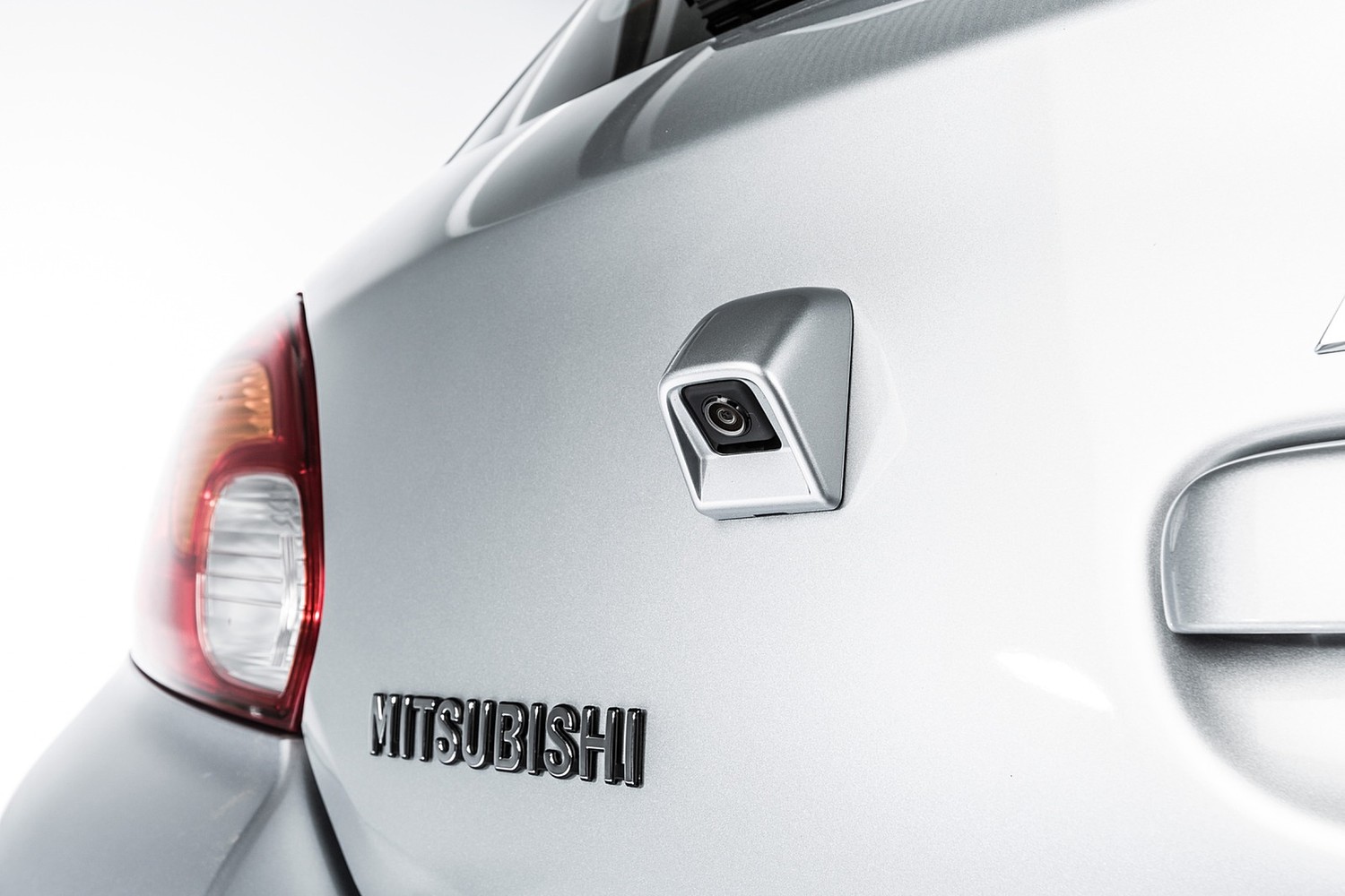 2015 Mitsubishi Mirage ES 4dr Hatchback Exterior Detail