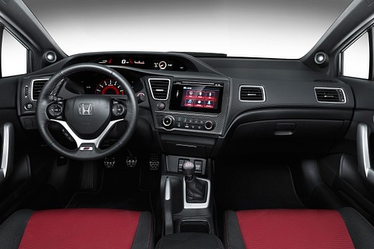 2015 Civic Coupe Si w/Navigation and Summer Tires - First Row