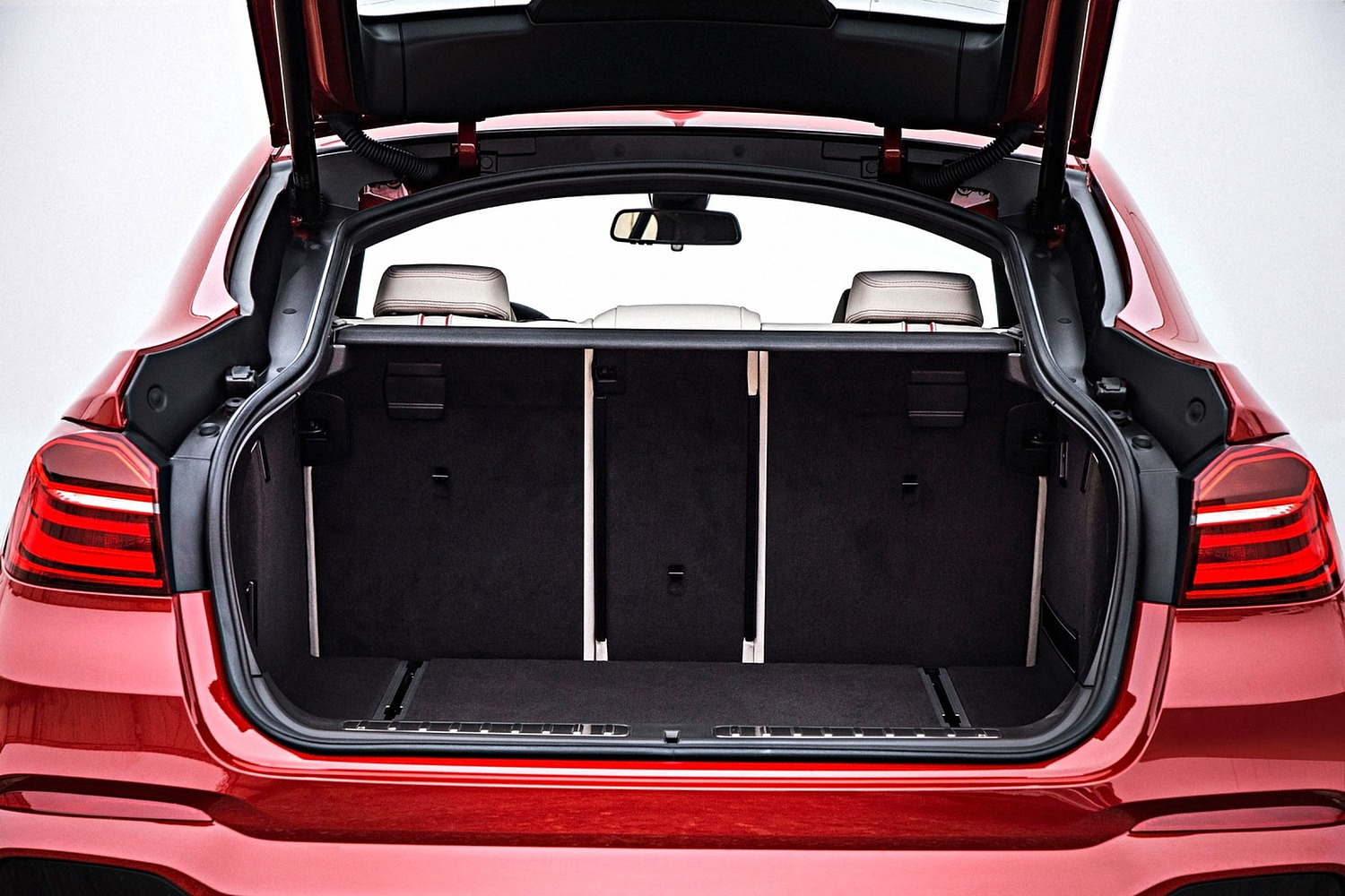 2016 BMW X4 xDrive35i 4dr SUV Cargo Area