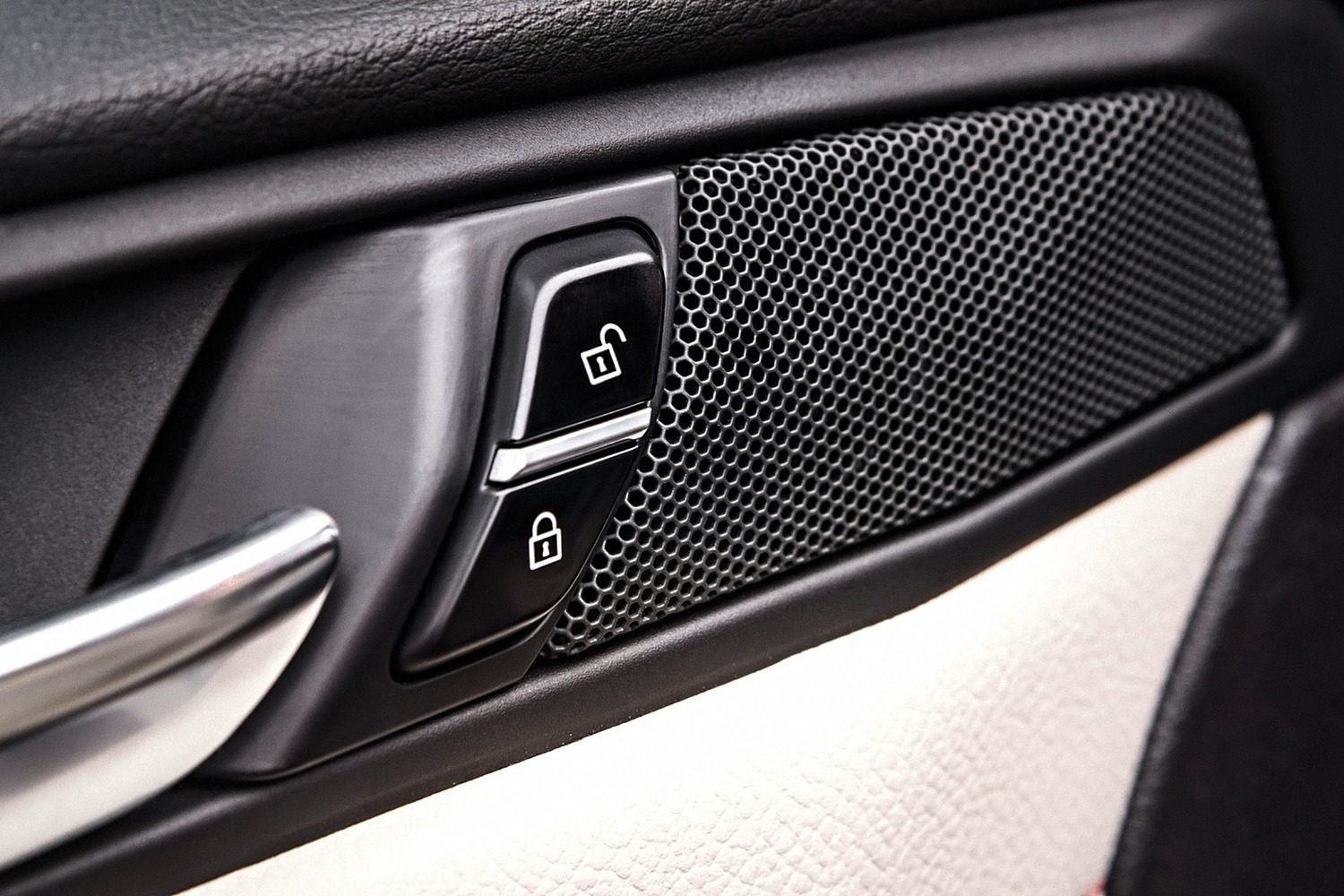 2016 BMW X4 xDrive35i 4dr SUV Interior Detail