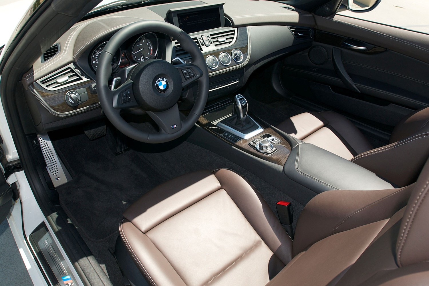 2016 BMW Z4 sDrive28i Convertible Interior