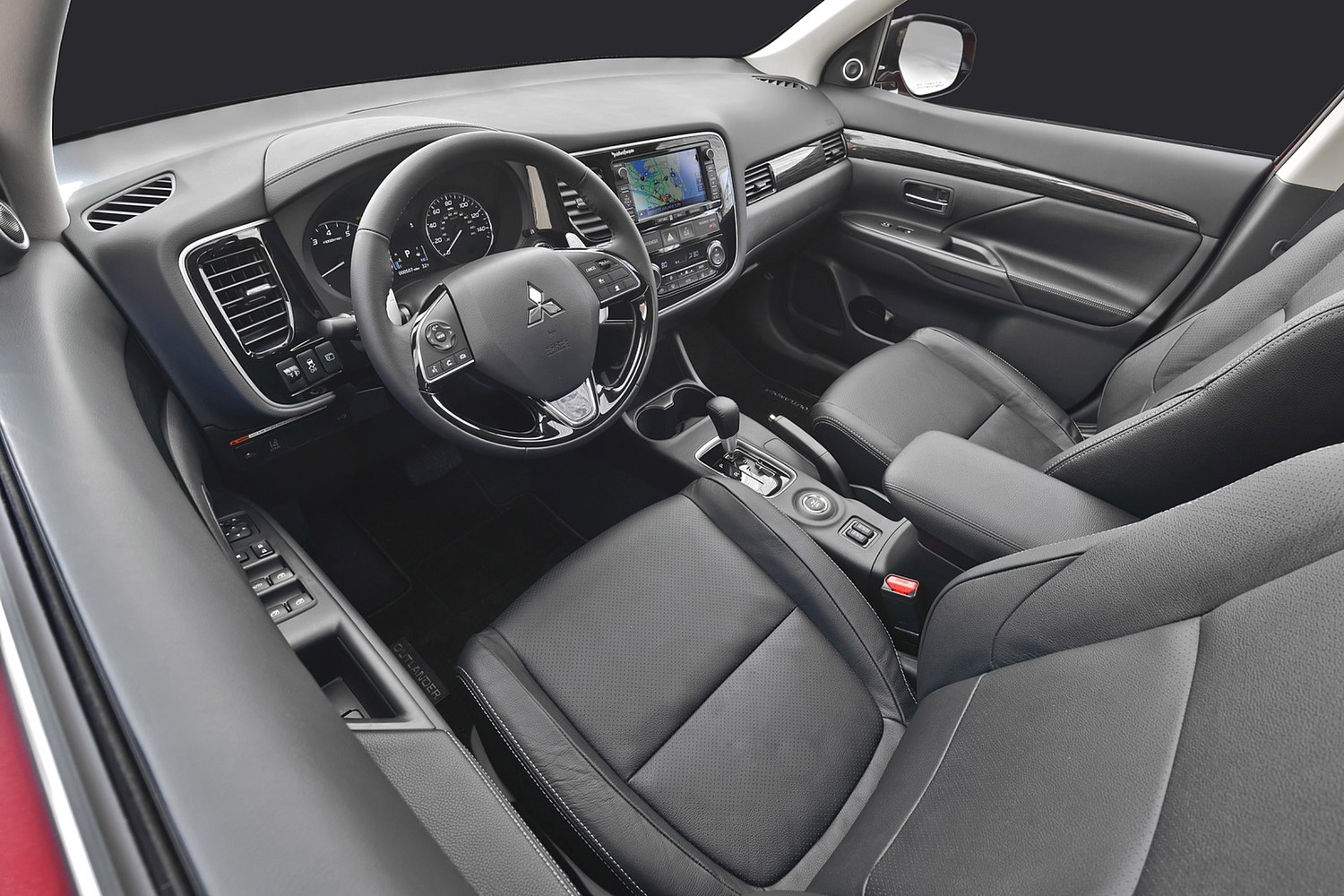 2016 Mitsubishi Outlander GT 4dr SUV Interior