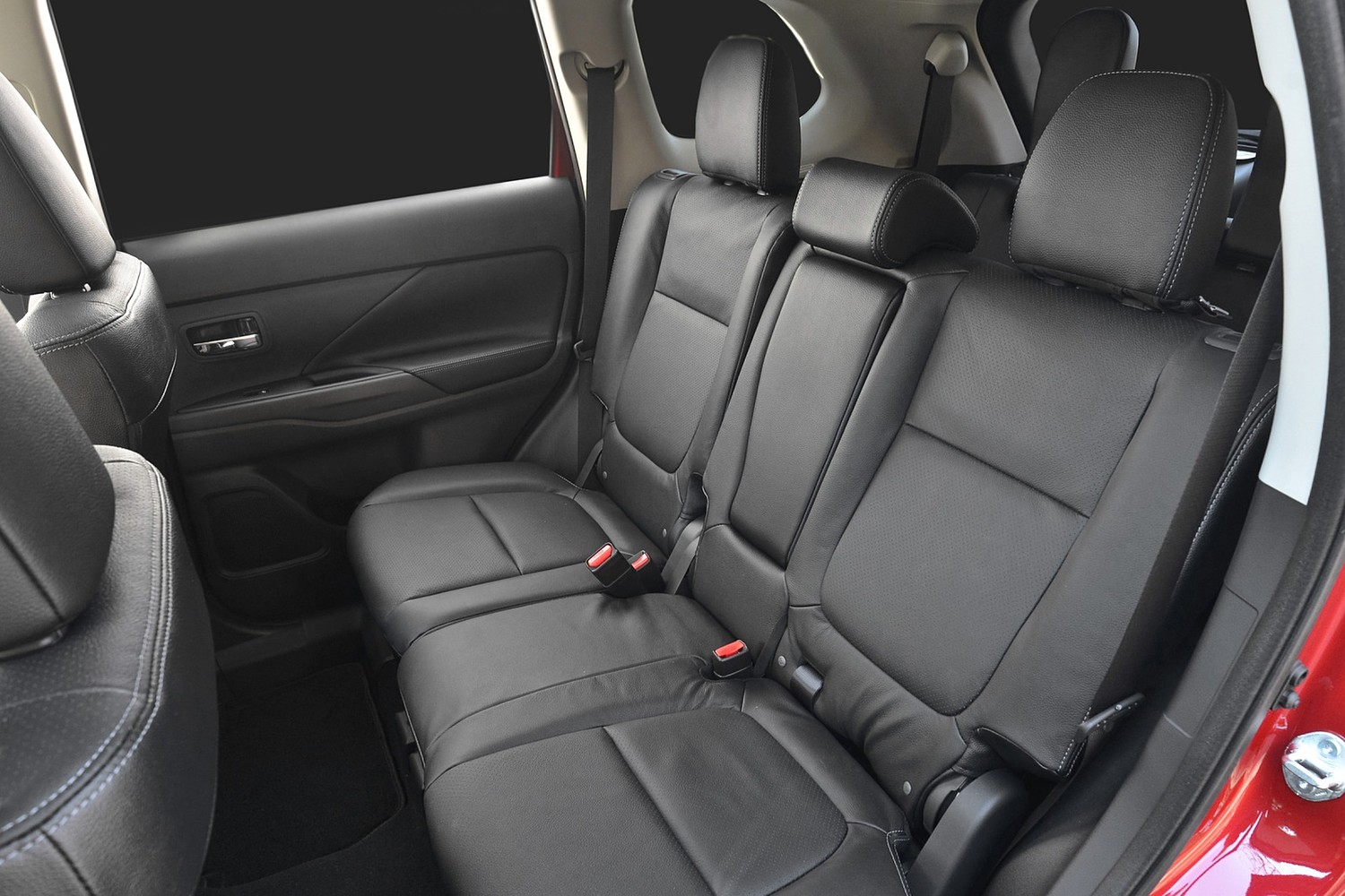2016 Mitsubishi Outlander GT 4dr SUV Rear Interior