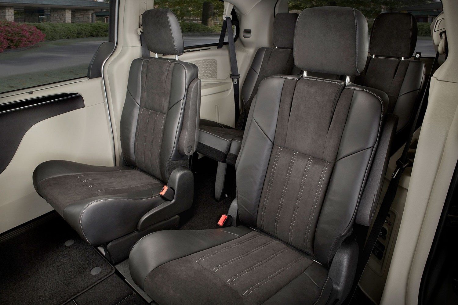 2016 Chrysler Town and Country Anniversary Edition Passenger Minivan Rear Interior