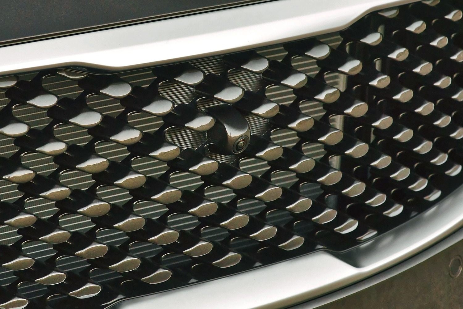 Kia Sedona SX Limited Passenger Minivan Exterior Detail (2016 model year shown)