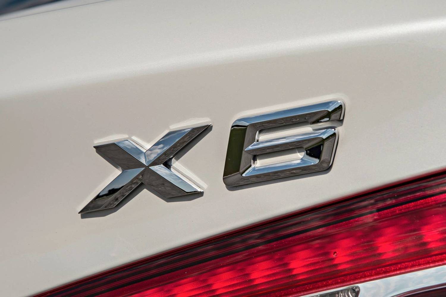 BMW X6 xDrive50i 4dr SUV Rear Badge (2016 model year shown)
