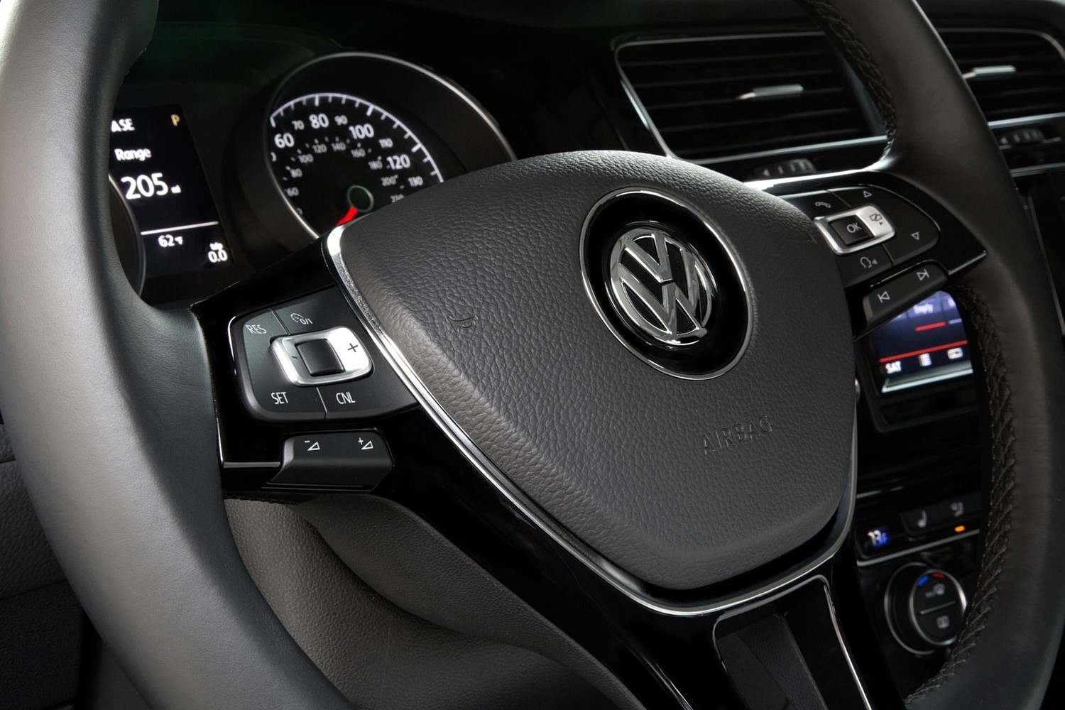 2016 Volkswagen Golf SportWagen TSI SEL Wagon Steering Wheel Detail
