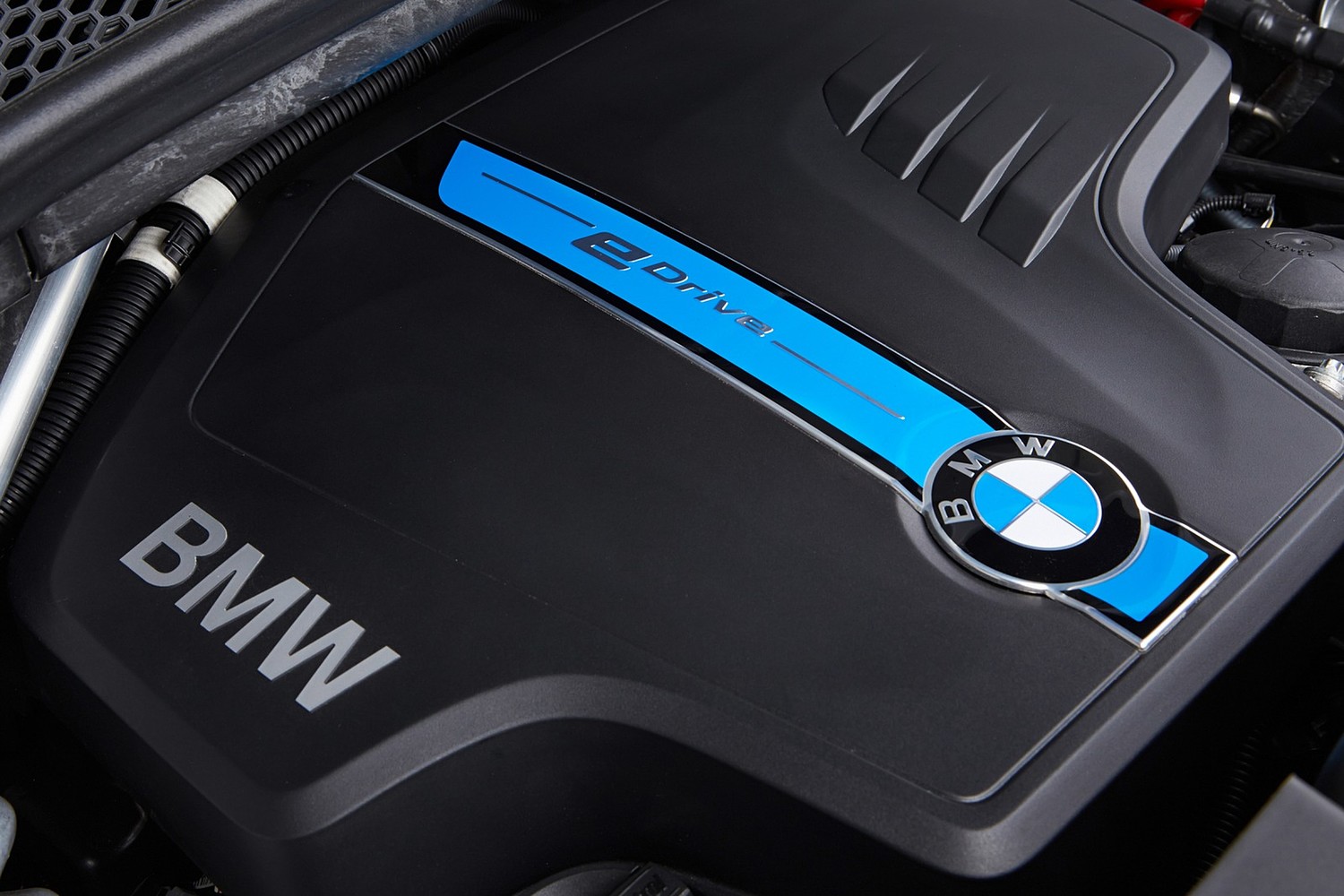 2016 BMW X5 eDrive xDrive40e 4dr SUV 2.0L I4 Turbo Gas/Electric Engine