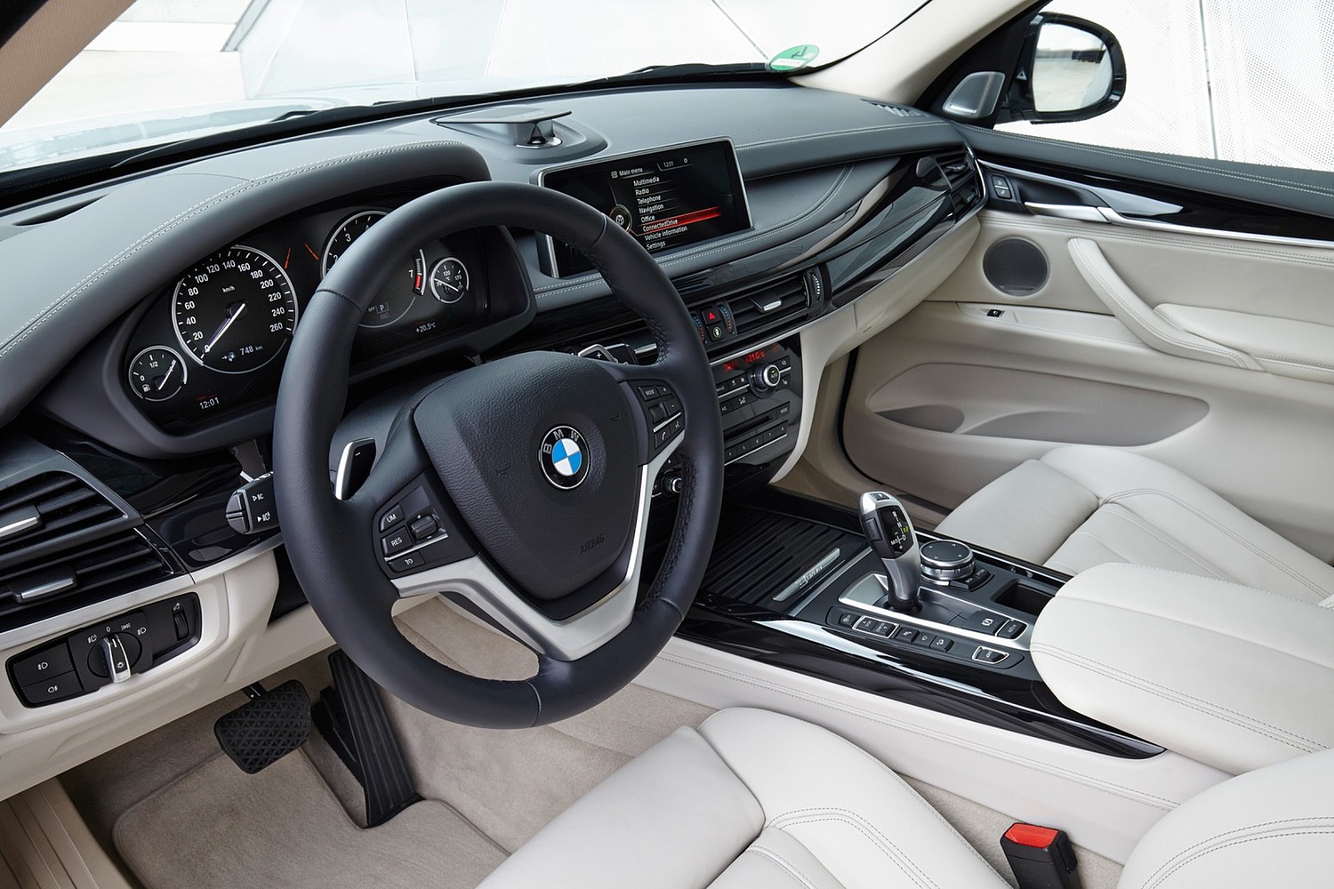 2016 BMW X5 eDrive xDrive40e 4dr SUV Interior