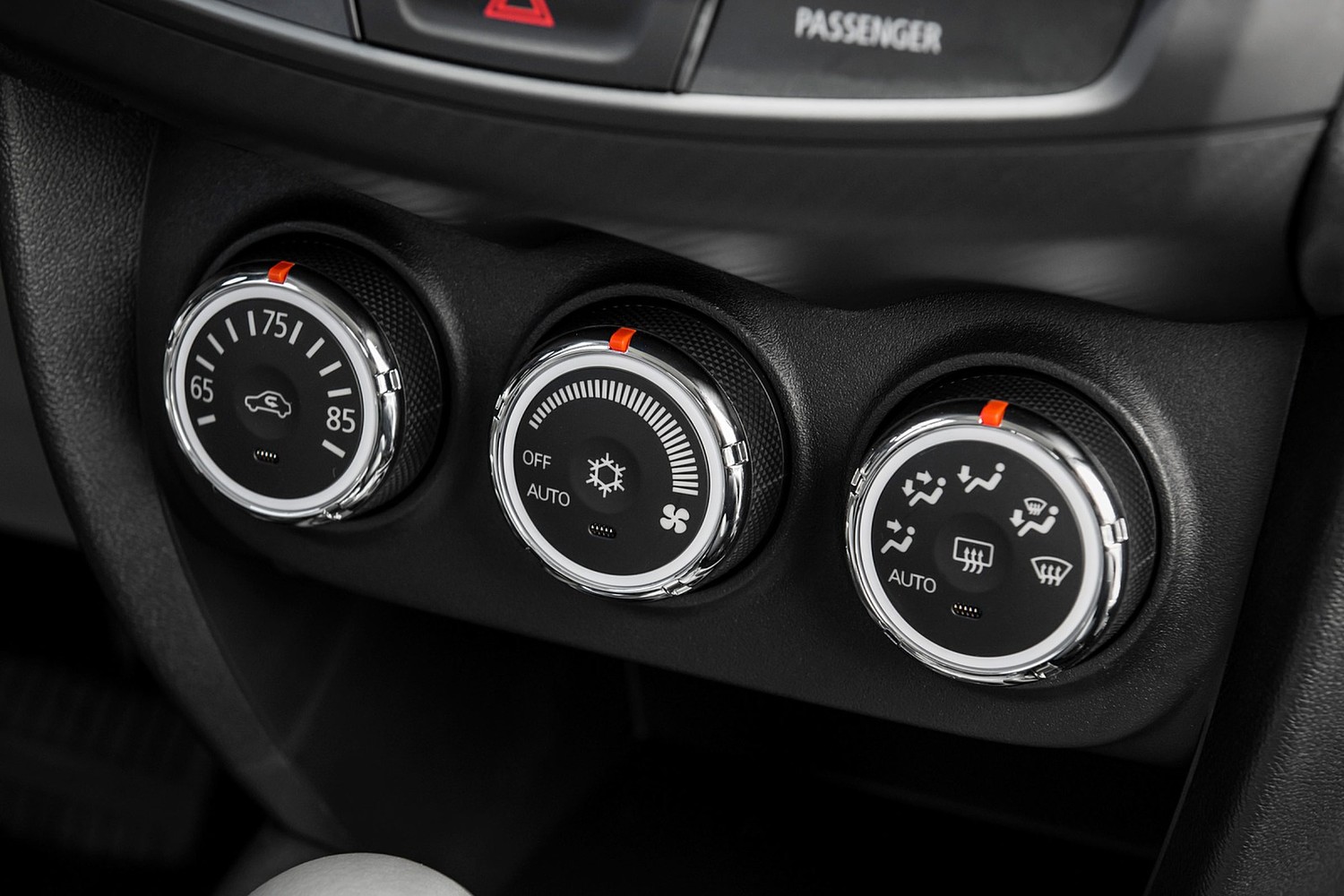 2016 Mitsubishi Outlander Sport 2.4 SE 4dr SUV Interior Detail