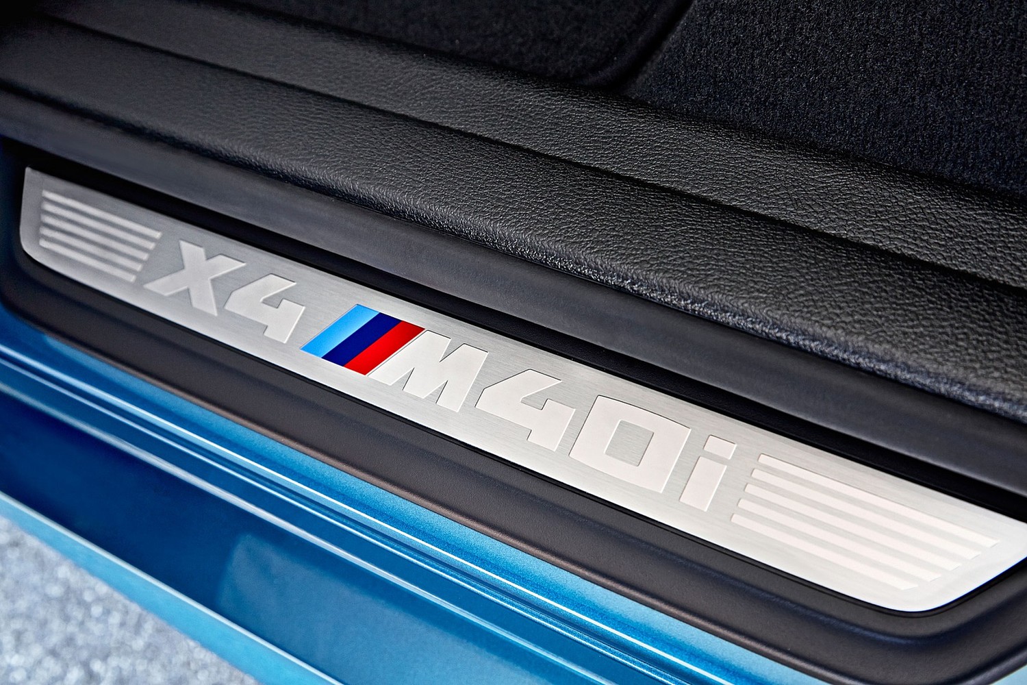 2016 BMW X4 M40i 4dr SUV Interior Detail