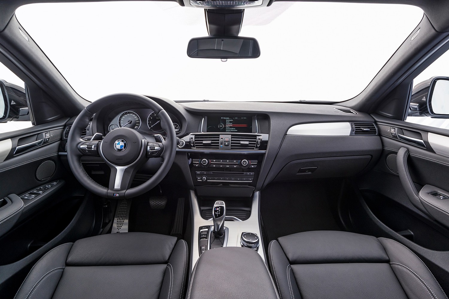 2016 BMW X4 M40i 4dr SUV Dashboard