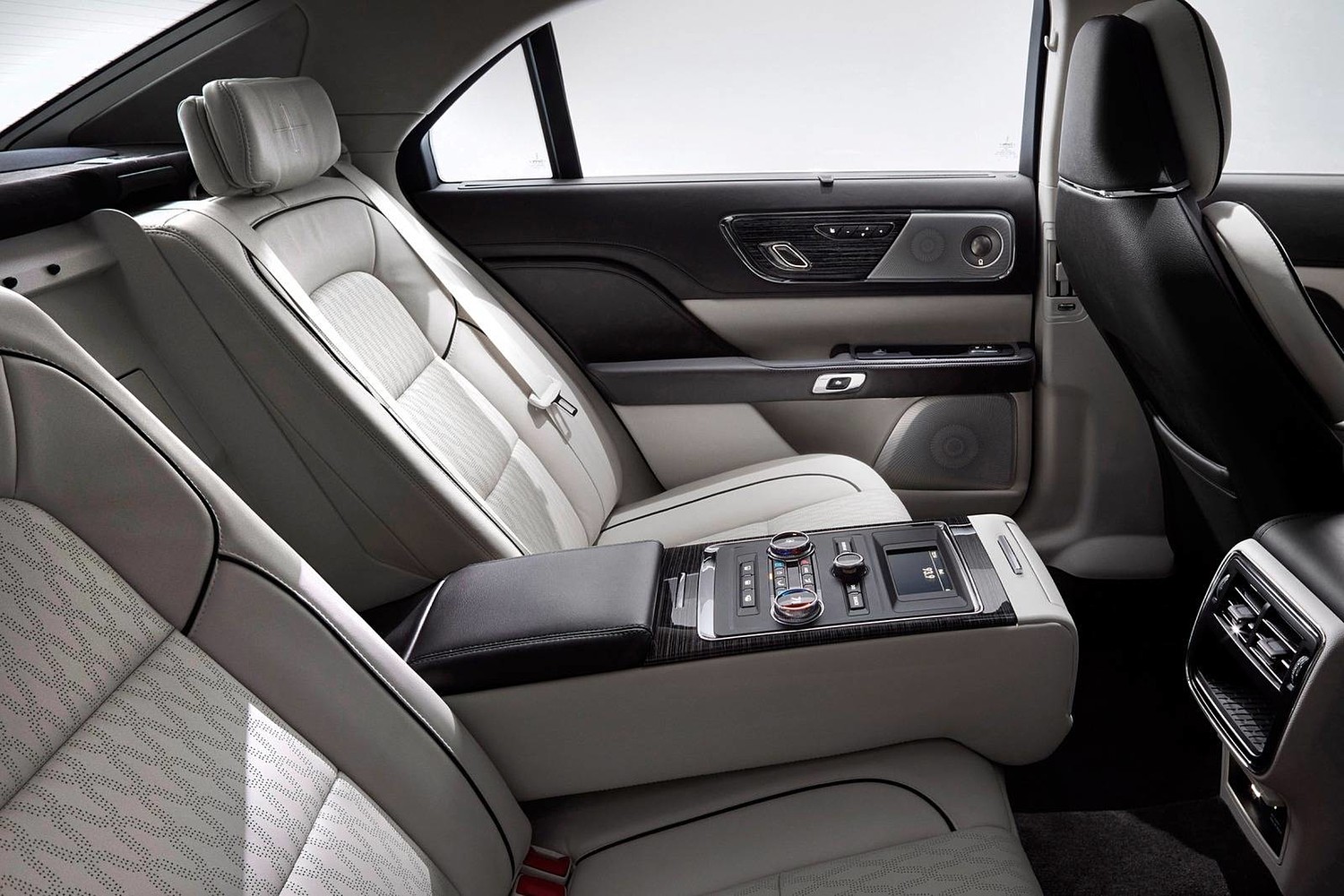 Lincoln Continental Black Label Sedan Rear Interior (2017 model year shown)