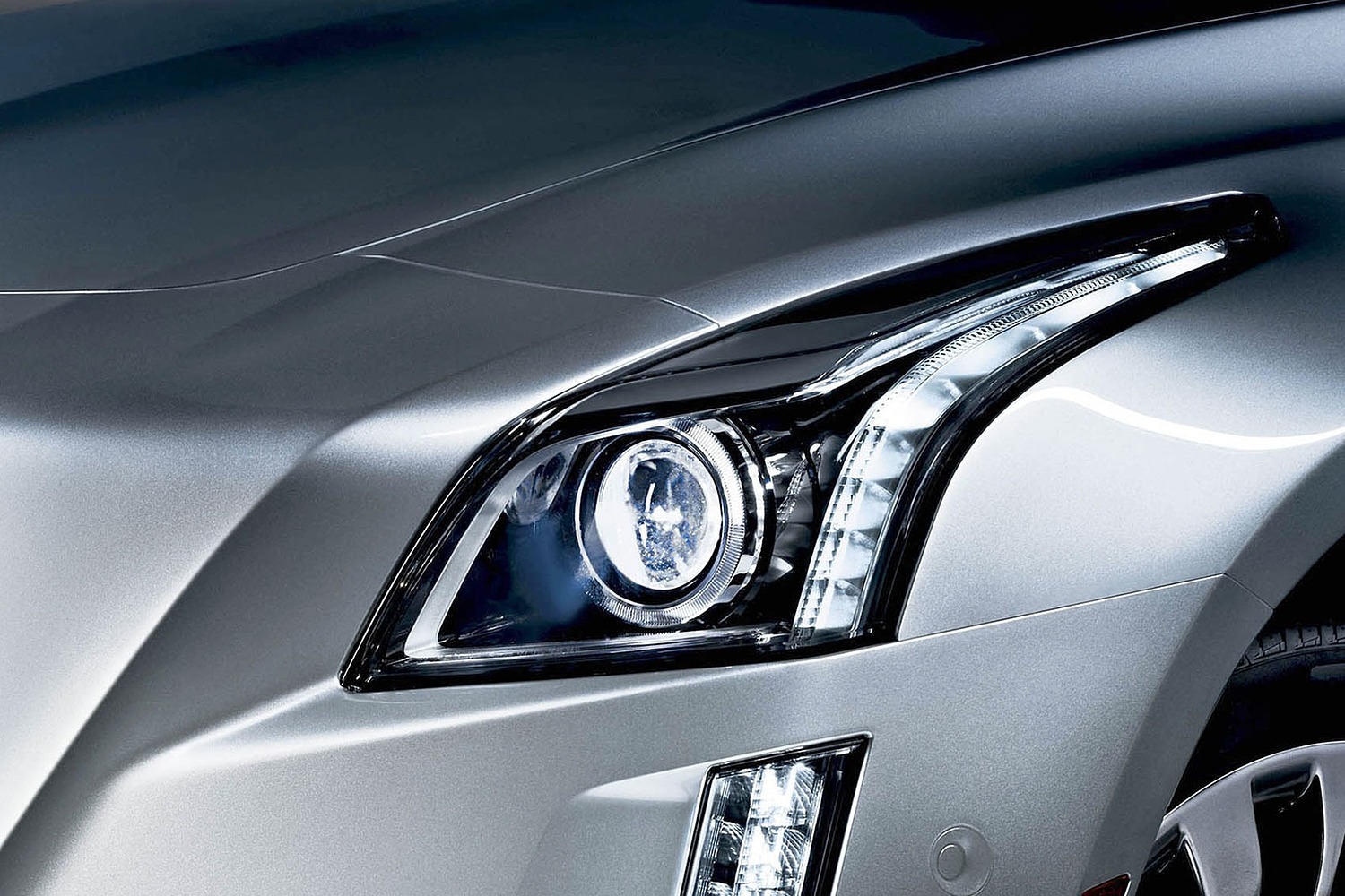 Cadillac CTS V-Sport Premium Luxury Sedan Exterior Detail (2017 model year shown)