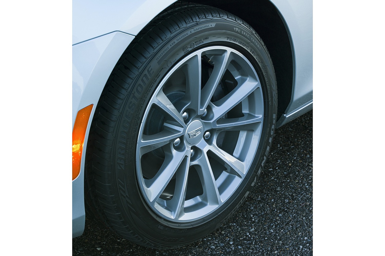 Cadillac CTS Luxury Sedan Wheel (2017 model year shown)