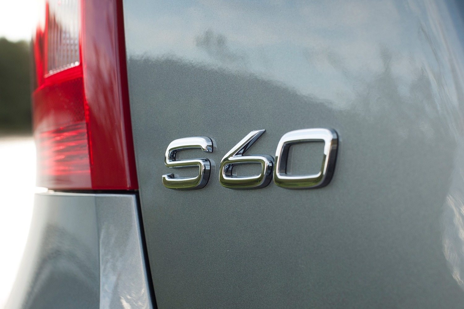 Volvo S60 T5 Dynamic Sedan Rear Badge (2017 model year shown)