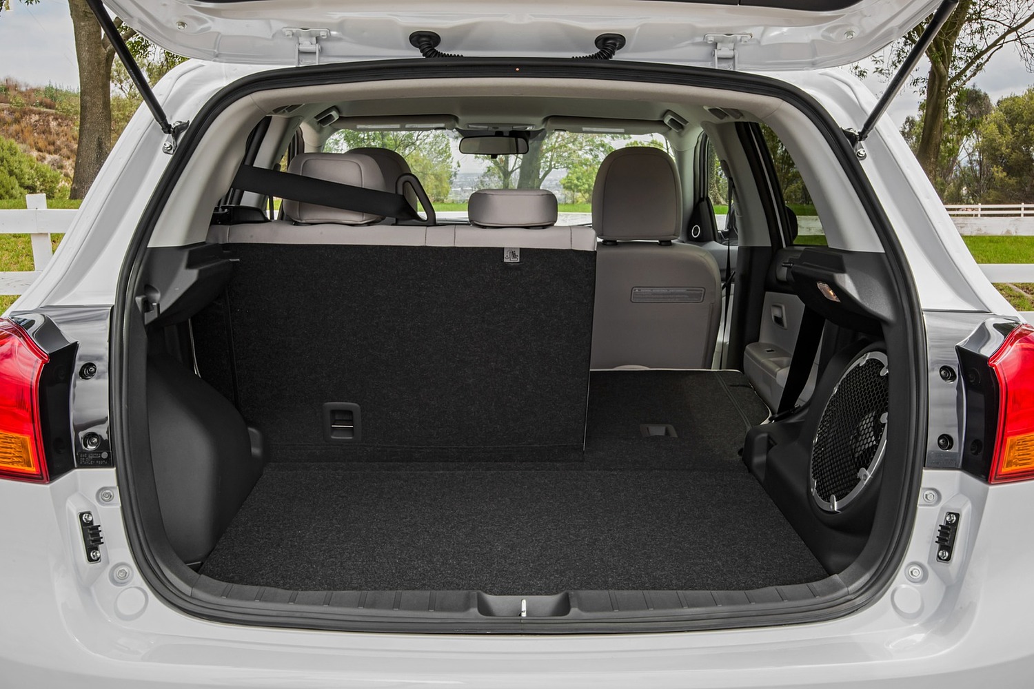 2017 Mitsubishi Outlander Sport 2.4 SE 4dr SUV 60/40 Split Rear Passenger Seat