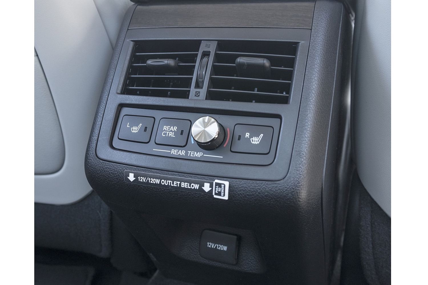 Toyota Avalon Hybrid Sedan Interior Detail (2017 model year shown)