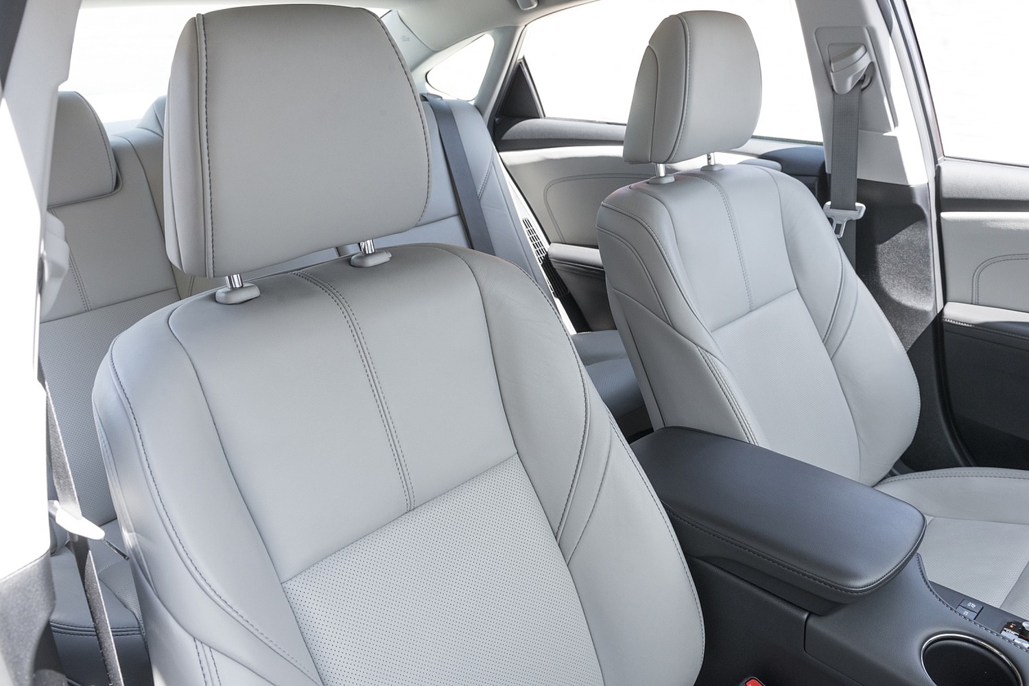 Toyota Avalon Hybrid Sedan Interior Detail (2017 model year shown)