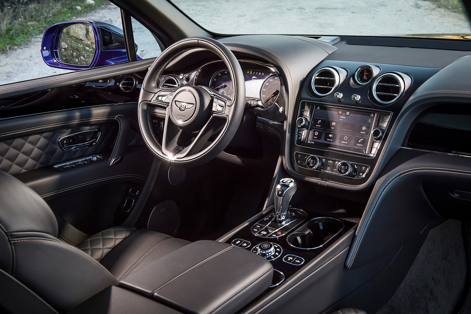 2017 Bentley Bentayga 4dr SUV Interior