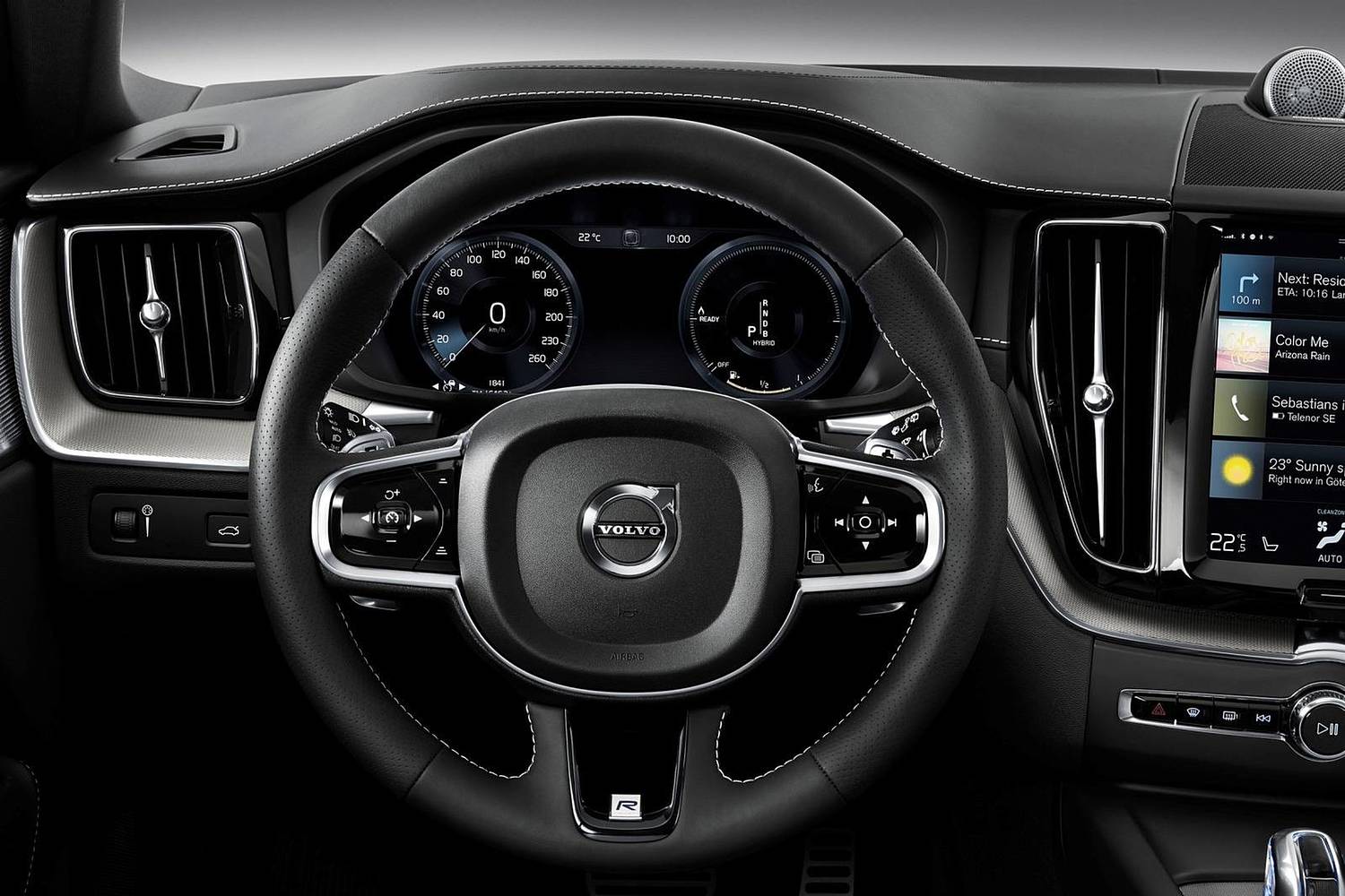 2018 Volvo XC60 T8 R-Design Twin Engine Plug-In Hybrid 4dr SUV Steering Wheel Detail