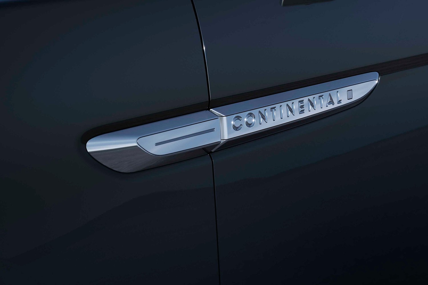 2018 Lincoln Continental Reserve Sedan Exterior Detail
