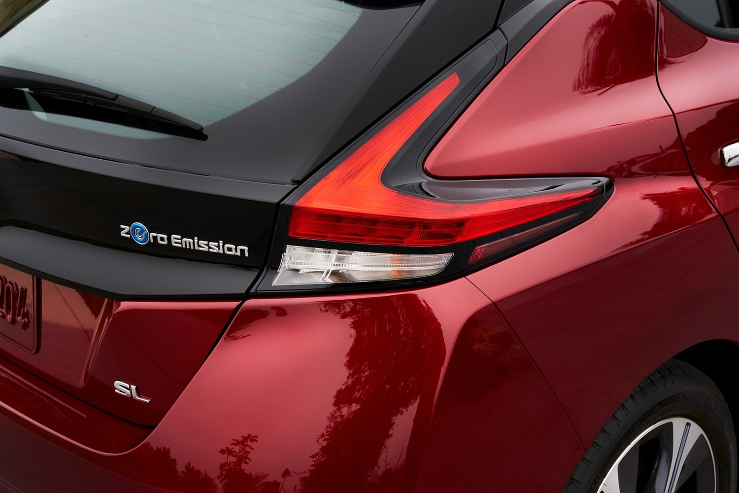 2018 Nissan Leaf SL 4dr Hatchback Rear Badge