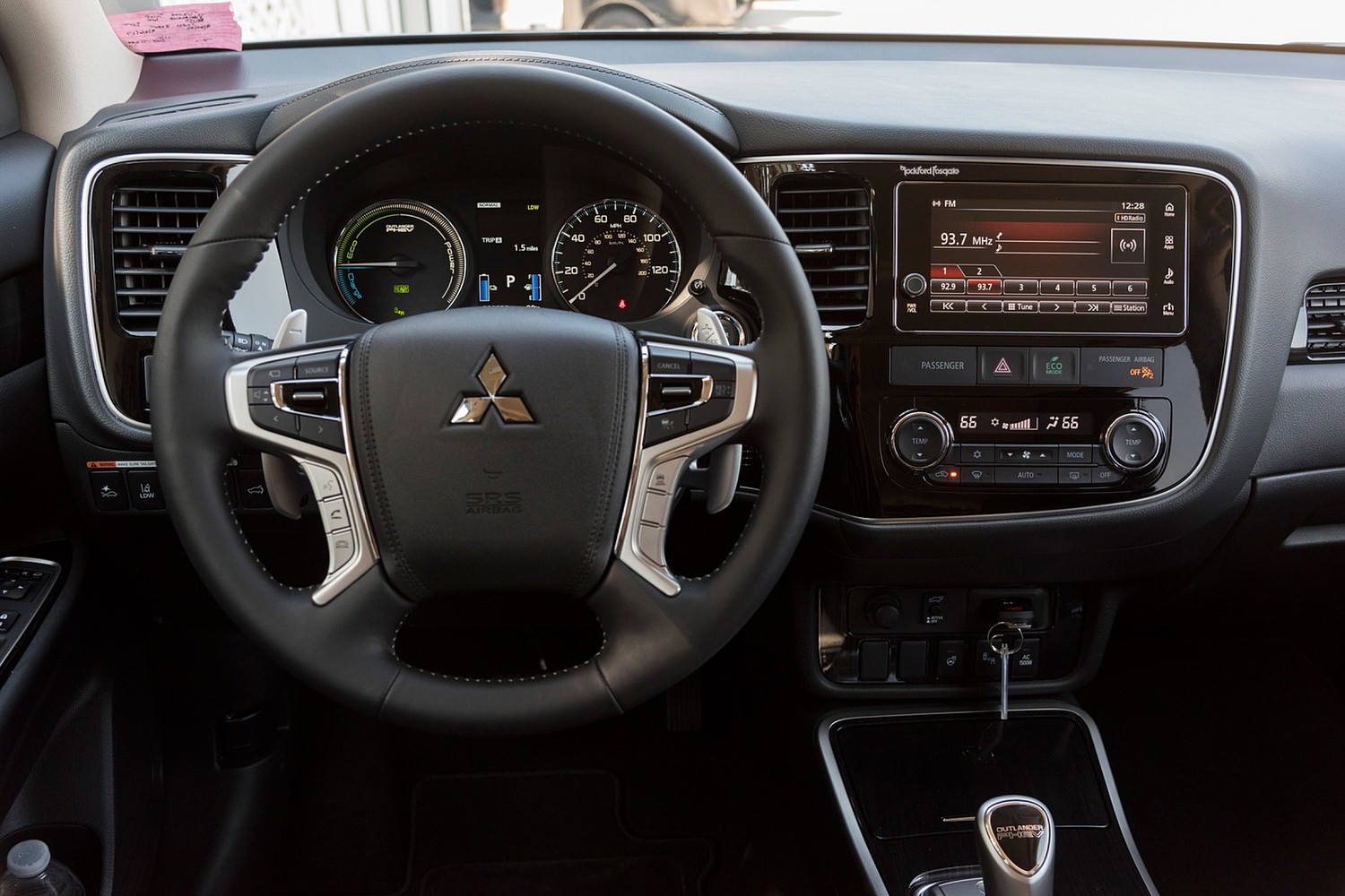 2018 Mitsubishi Outlander PHEV GT 4dr SUV Steering Wheel Detail