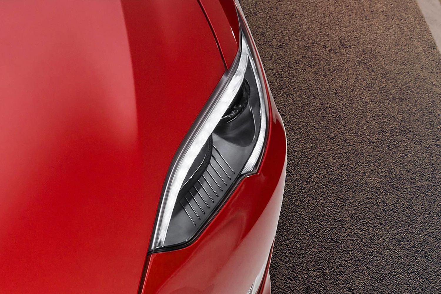 2018 Tesla Model S P100D Sedan Headlamp Detail