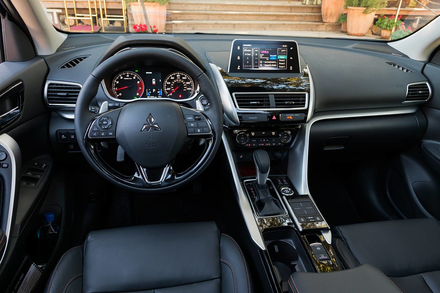 2018 Mitsubishi Eclipse Cross SEL Touring 4dr SUV Dashboard