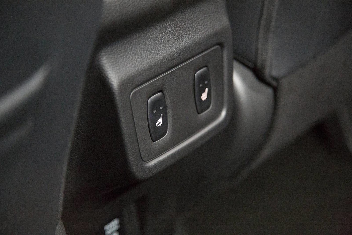 2018 Mitsubishi Eclipse Cross SEL Touring 4dr SUV Interior Detail