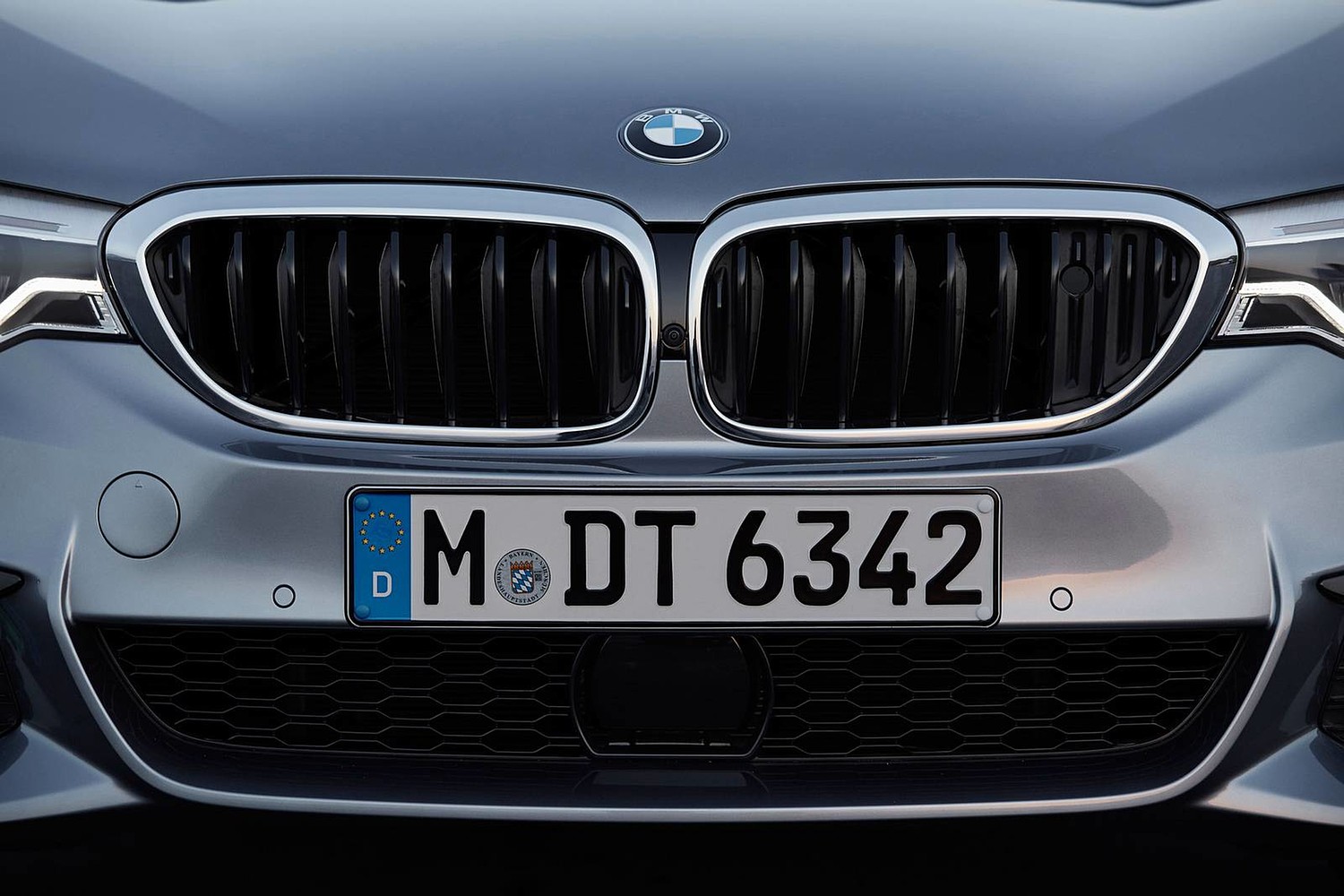 2018 BMW 5 Series 540i Sedan Exterior Detail. M Package Shown.